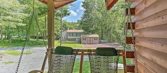 Palmerton Cabin w/ Game Room ~ 5 Mi to Blue Mtn