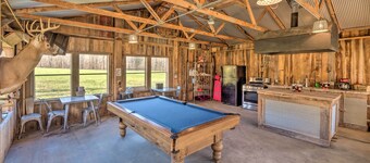 Quaint 'lakeside' Cabin w/ Pond & Fire Pit!