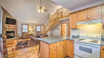 House (2 Bedrooms) | Interior