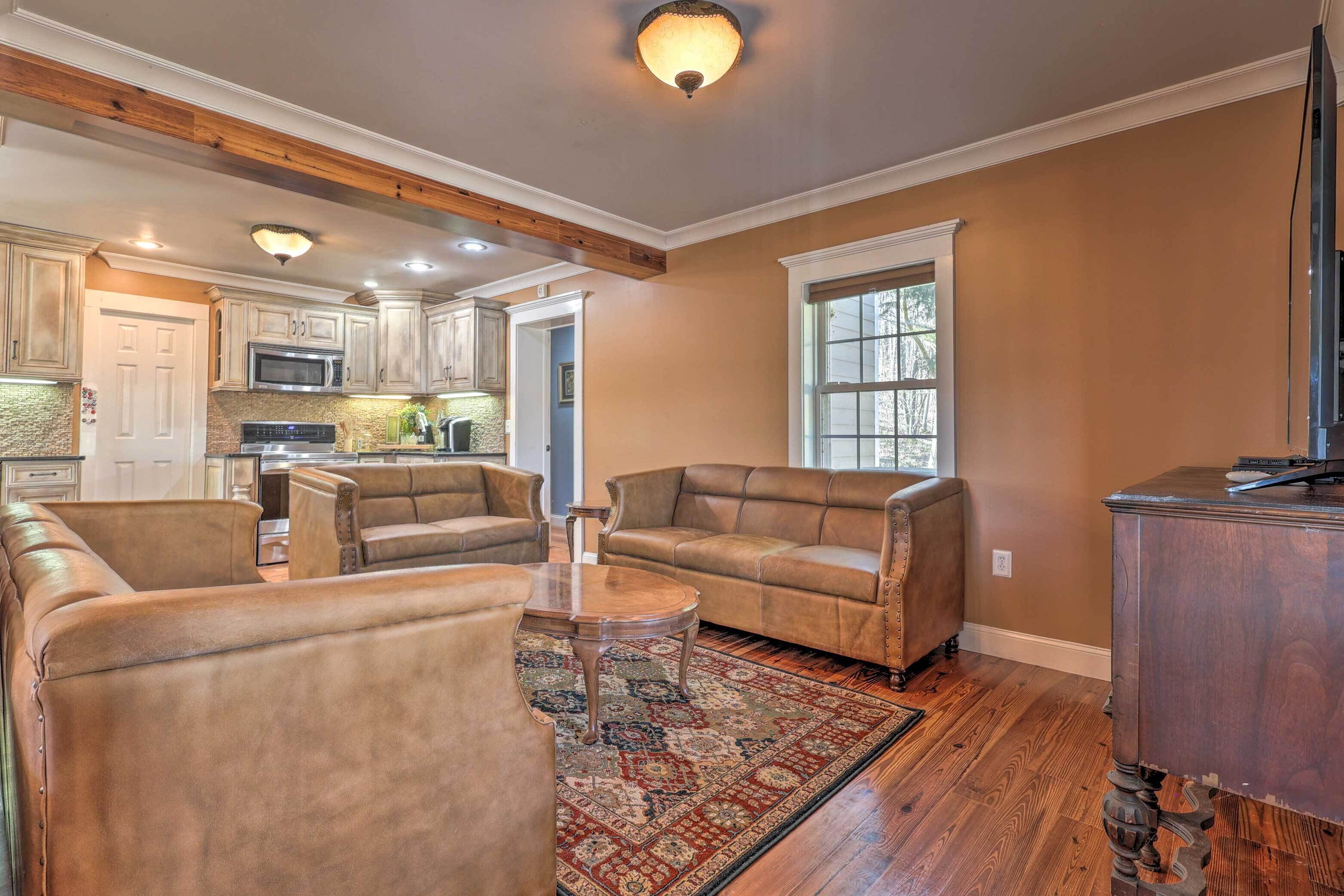 House (4 Bedrooms) | Interior