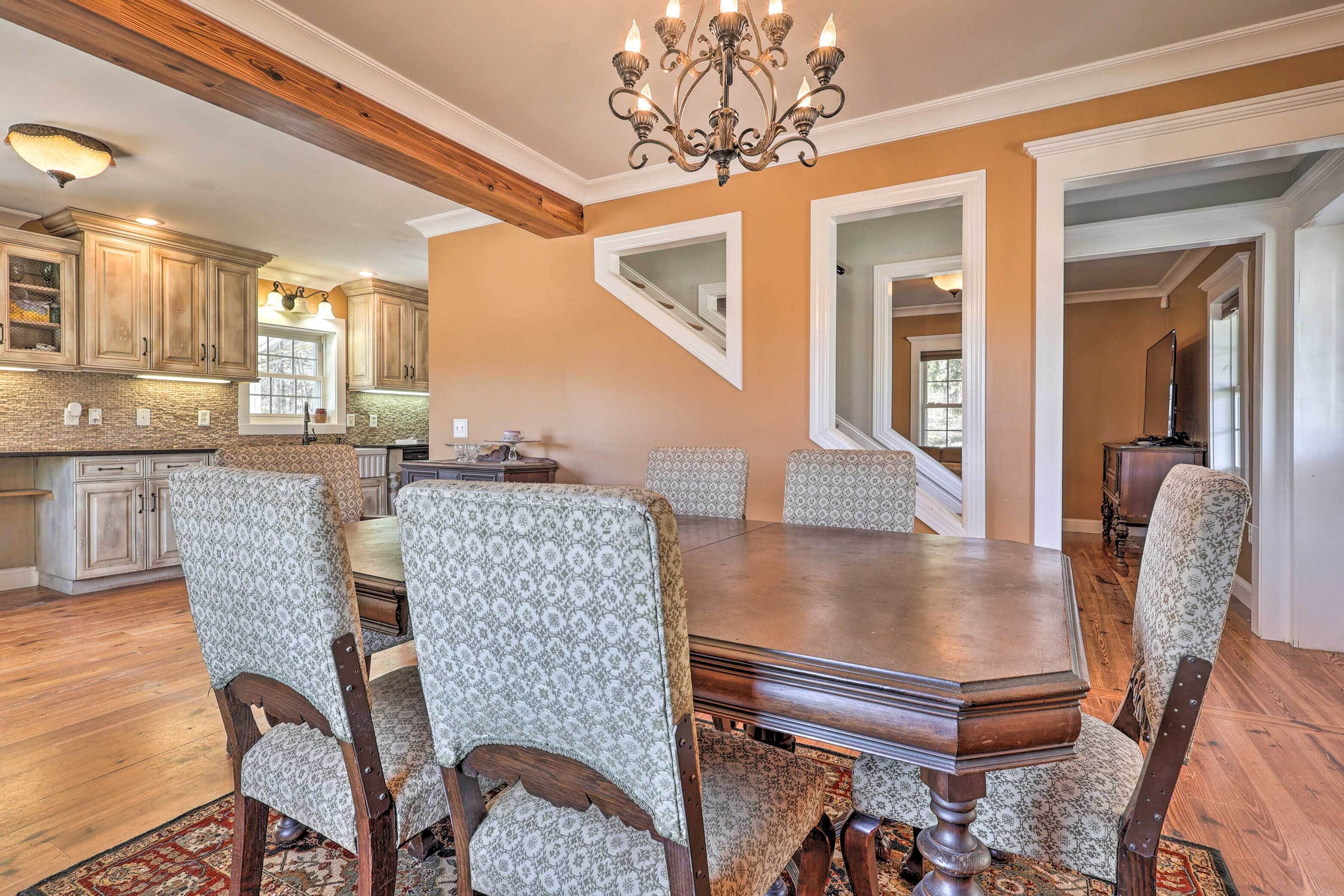 House (4 Bedrooms) | Interior