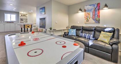 Remodeled Home w/ Spa & Deck: Walk to Dillon Beach