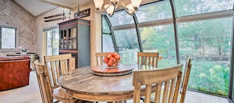 Cozy Getaway: Private Hot Tub, Near Skiing!