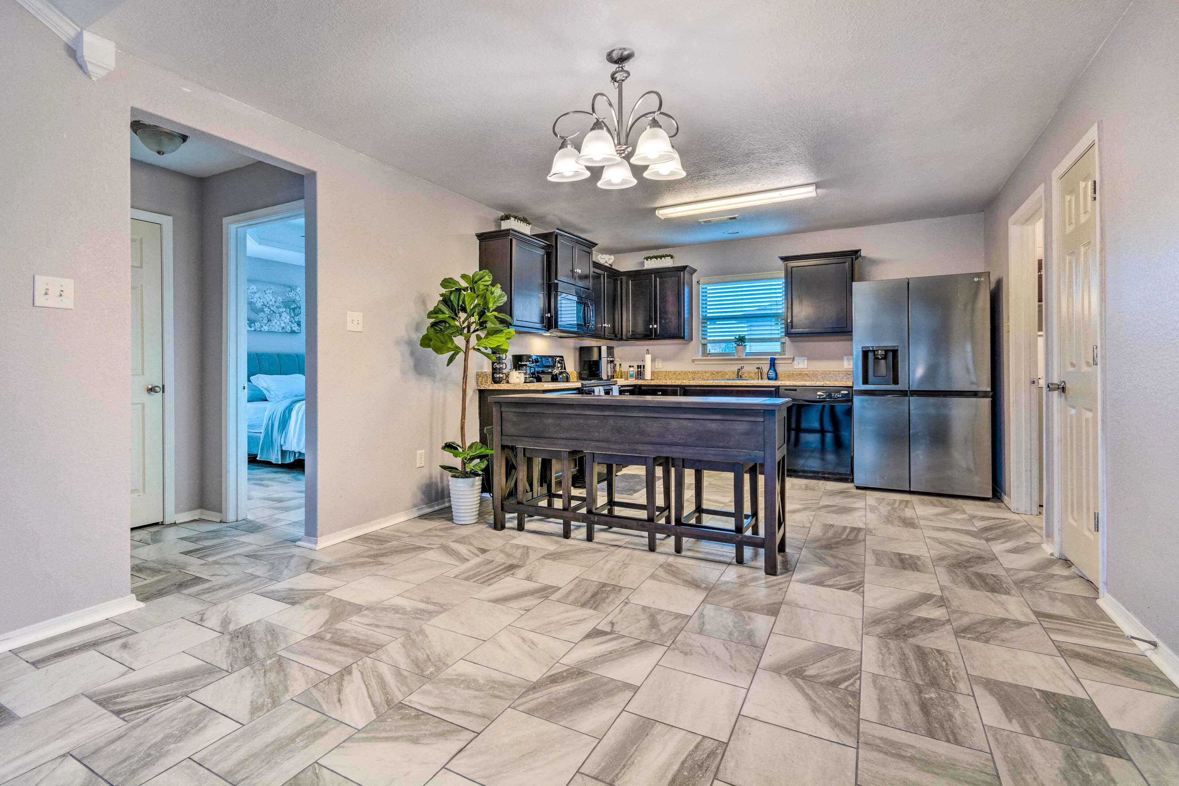 House (3 Bedrooms) | Interior