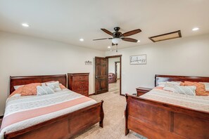 House (4 Bedrooms) | Interior - Pet Friendly 'daydreamers Guest Ranch' on 60 Acres (Lingle)