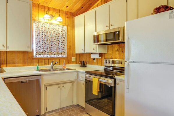 House (2 Bedrooms) | Interior