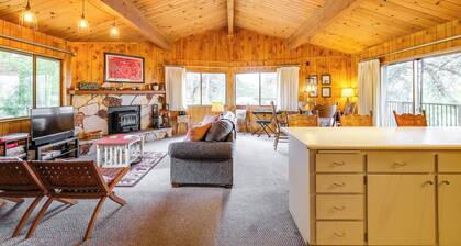 Serene Groveland Cabin Rental Near Yosemite!