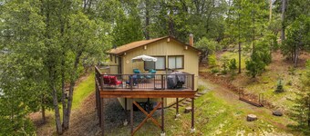 Serene Groveland Cabin Rental Near Yosemite!