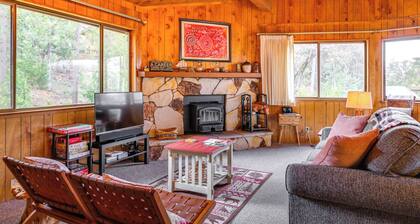 Serene Groveland Cabin Rental Near Yosemite!