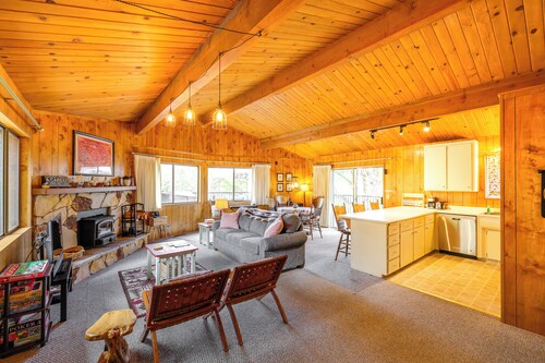 Serene Groveland Cabin Rental Near Yosemite!