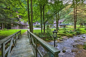House (1 Bedroom) | Interior - Roan Mountain Creekside Cabin: Hike & Fish! (Roan Mountain)