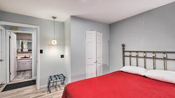 House (1 Bedroom) | Interior