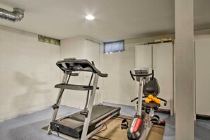 House (4 Bedrooms) | Interior - Rochester House w/ Yard - 5 Minutes to Mayo Clinic (Rochester)