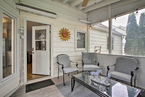 Rochester House w/ Yard - 5 Minutes to Mayo Clinic