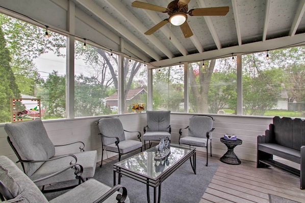 House (4 Bedrooms) | Interior - Rochester House w/ Yard - 5 Minutes to Mayo Clinic (Rochester)