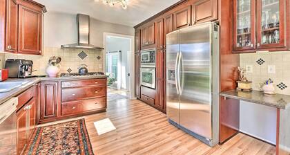 Pittsford Trolley Home - Near Erie Canal!