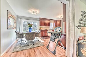 Apartment (2 Bedrooms) | Interior - Pittsford Trolley Home - Near Erie Canal! (Pittsford)