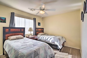 House (3 Bedrooms) - Pahrump Vacation Rental w/ Mountain Views! (Pahrump)