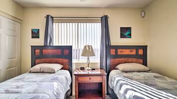 House (3 Bedrooms) | 3 bedrooms, iron/ironing board, bed sheets