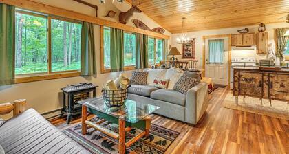 Secluded Farwell Cabin w/ Fire Pit & Gas Grill!