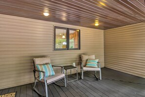 House (4 Bedrooms) | Interior - Spacious Verndale Home w/ Backyard Fire Pit! (Verndale)