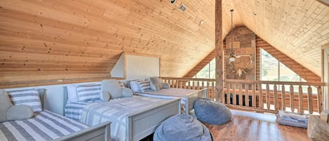 House (4 Bedrooms) | Interior