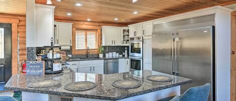 House (4 Bedrooms) | Interior