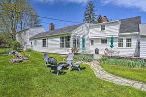 House (3 Bedrooms) | Interior - Quaint Woodstock Escape - 2 Mi to Tinker St! (West Hurley)