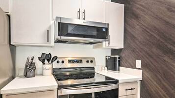 Apartment (1 Bedroom) | Interior