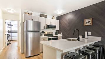 Apartment (1 Bedroom) | Interior