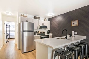 Apartment (1 Bedroom) | Interior