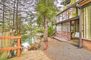 Property grounds - Serene Seldovia Cabin w/ Deck, Grill & Views! (Seldovia)