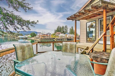 寧靜的 Seldovia 小屋，附甲板、烤架和景觀！