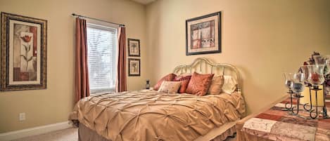 House (4 Bedrooms) | Interior