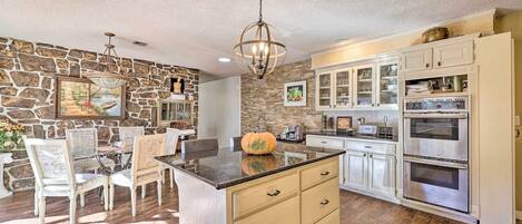 Villa (4 Bedrooms) | Interior