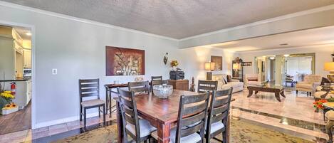 Villa (4 Bedrooms) | Interior