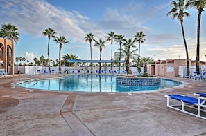 Interior - 5 Mi to South Padre Island: Port Isabel Cottage! (Port Isabel)