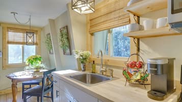 Apartment (1 Bedroom) | Interior