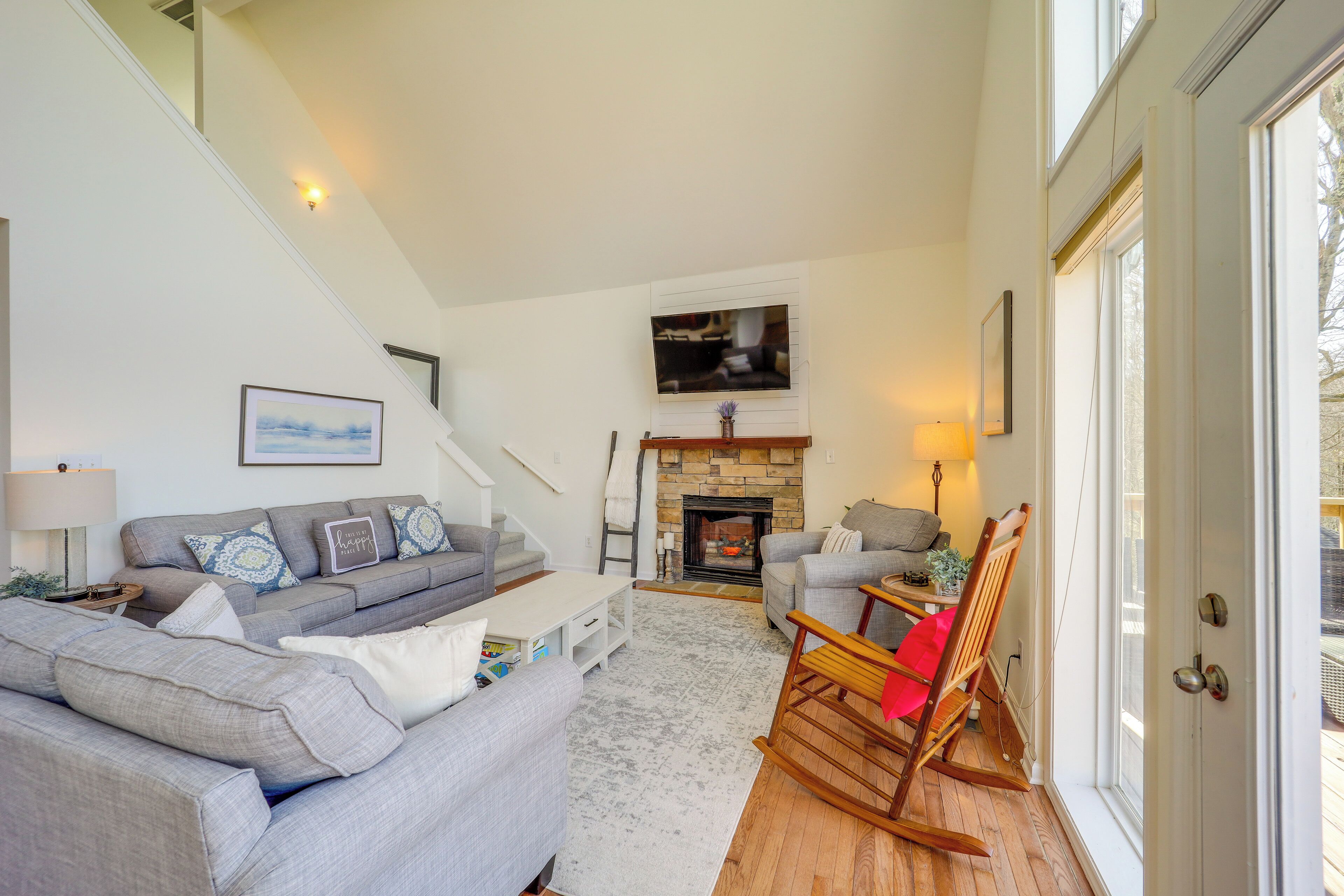 Seven Devils Vacation Rental w/ Mountain View!