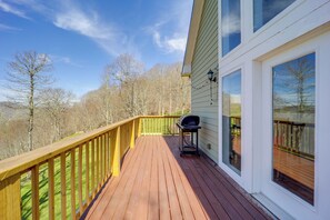 Interior - Mtn-view Ski Retreat w/ Grill in Seven Devils! (Banner Elk)