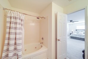 House (3 Bedrooms) | Interior - Mtn-view Ski Retreat w/ Grill in Seven Devils! (Banner Elk)