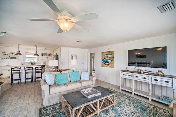 Cottage (4 Bedrooms) | Interior - Sunny Gulf Shores Haven, 3 Mi to Fort Morgan! (Gulf Shores)