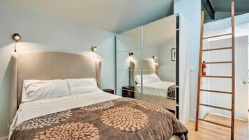 Cottage (0 Bedroom) | Iron/ironing board, bed sheets