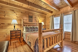 House (2 Bedrooms) | Interior - Smoky Mountains Cabin < 1 Mi to Douglas Lake (Sevierville)