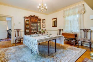 Nhà (4 Bedrooms) | Nội thất