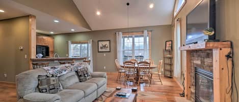 House (2 Bedrooms) | Interior