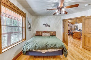 House (3 Bedrooms) | Interior - Updated Garden Valley Home w/ Fire Pit & Game Room (Garden Valley)