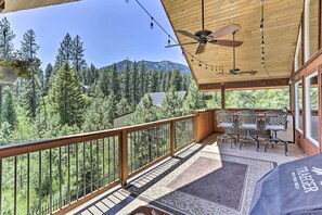 House (3 Bedrooms) | Interior - Updated Garden Valley Home w/ Fire Pit & Game Room (Garden Valley)