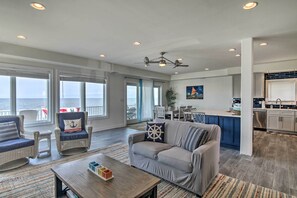 Apartment (3 Bedrooms) | Interior - Waterfront Sanctuary w/ Panoramic Bay Views! (Cape May Court House)