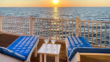 Apartment (3 Bedrooms) | Property grounds